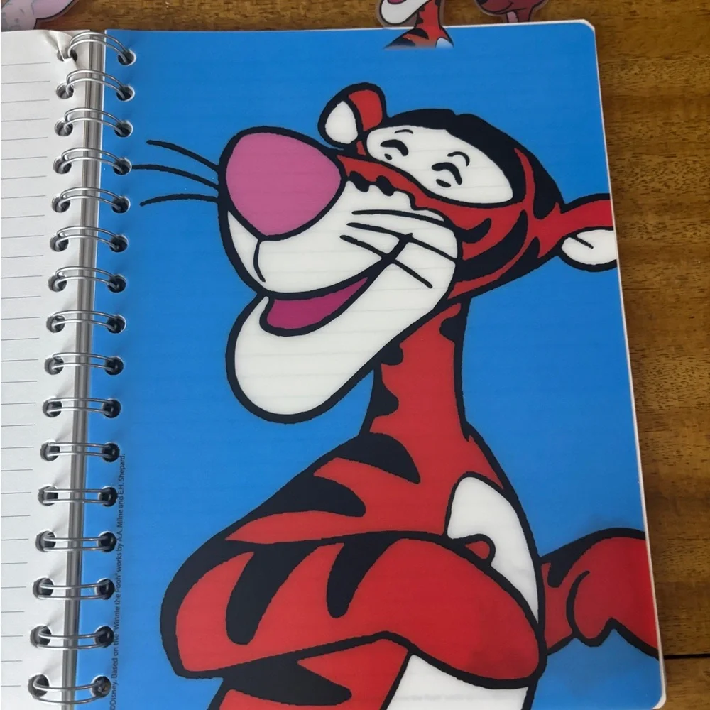Disney Winnie the Pooh Balloon Adventure Notebook
